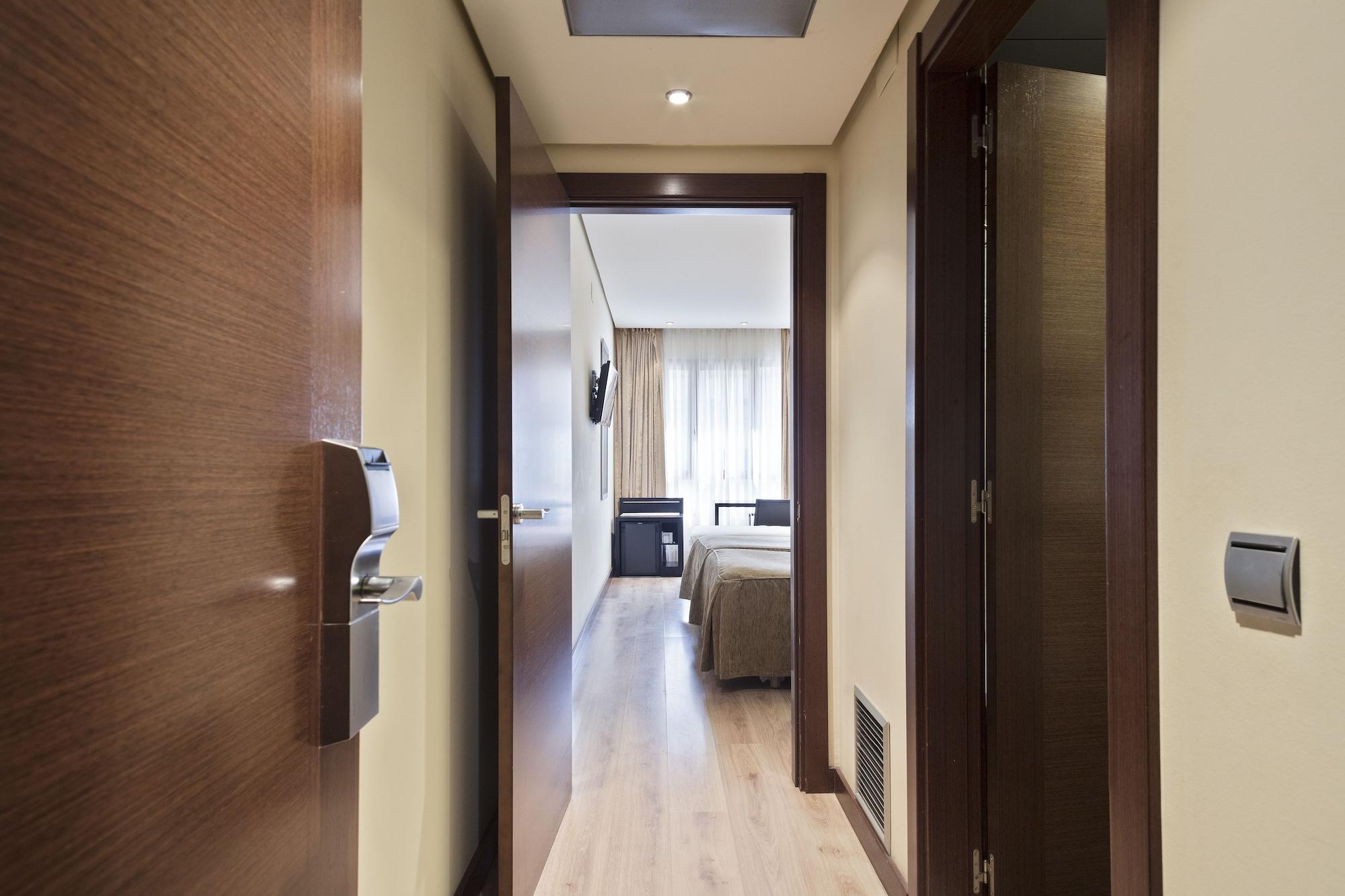 Occidental Pamplona Hotel Екстериор снимка