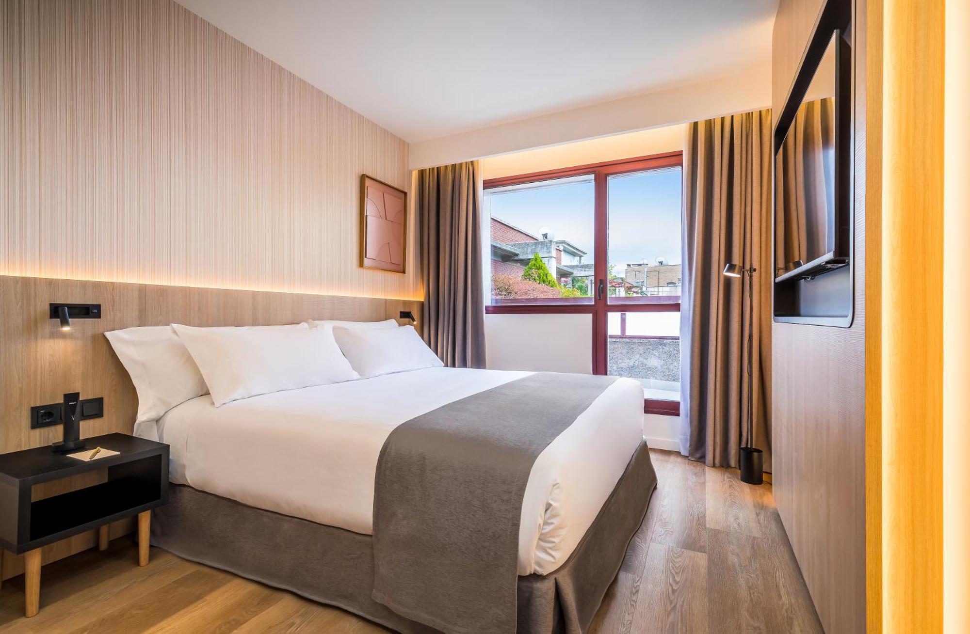 Occidental Pamplona Hotel Екстериор снимка