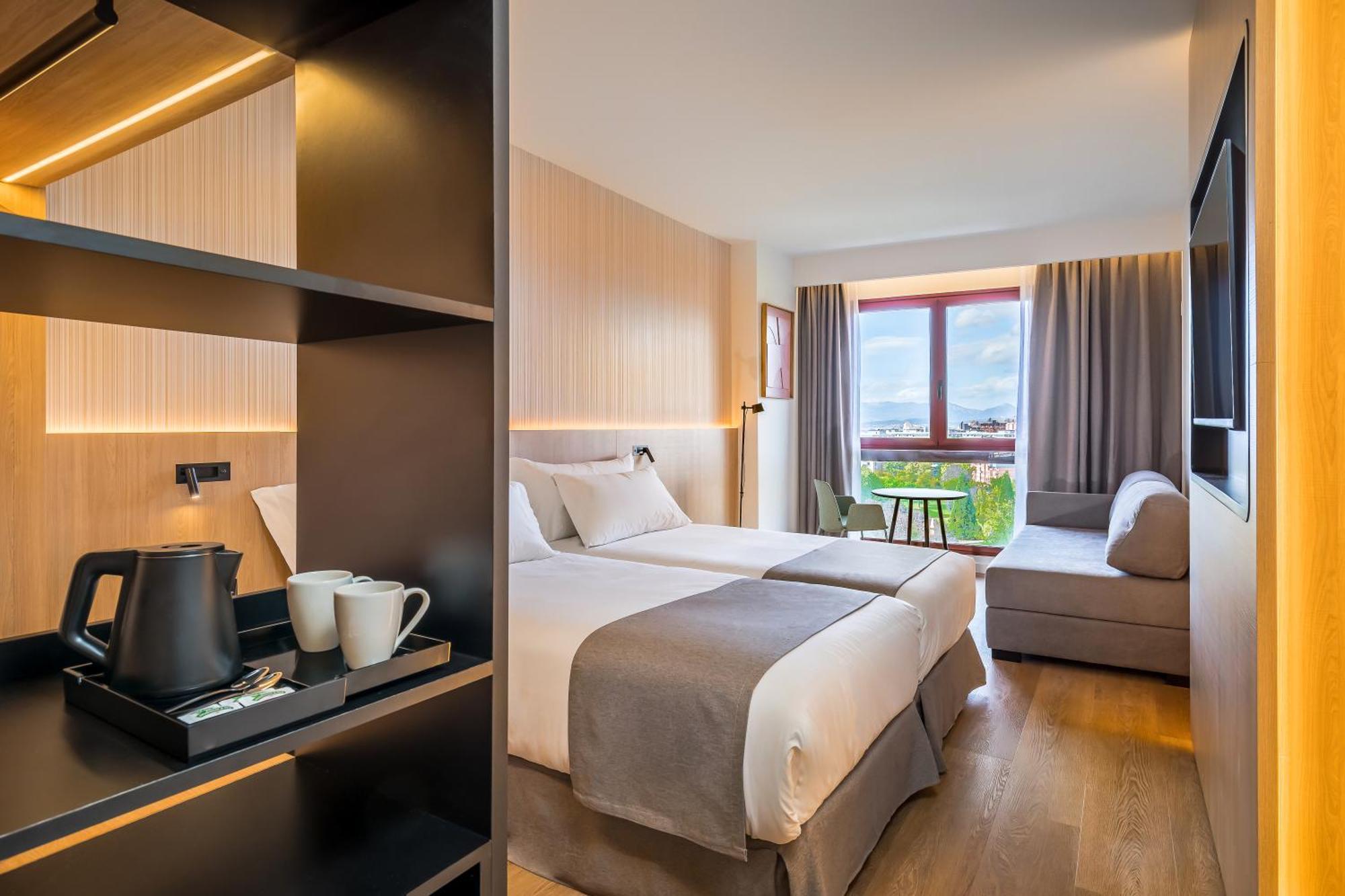 Occidental Pamplona Hotel Екстериор снимка