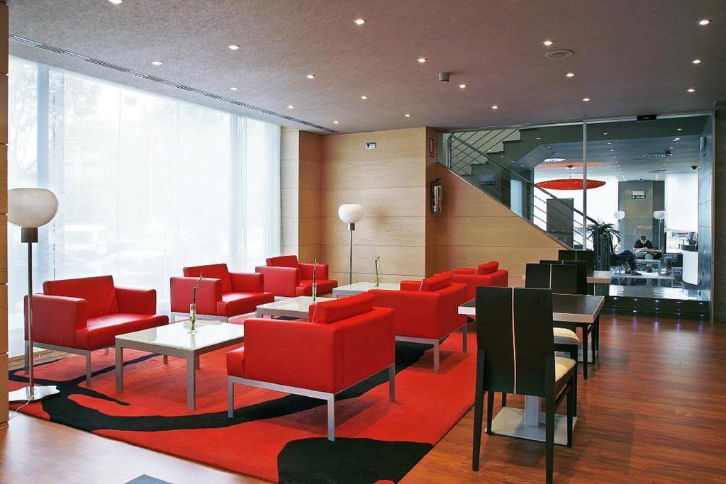 Occidental Pamplona Hotel Екстериор снимка
